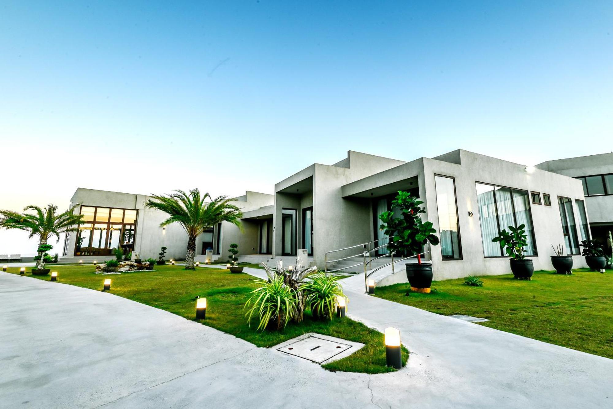Tana Beach Villas Lian Bagian luar foto